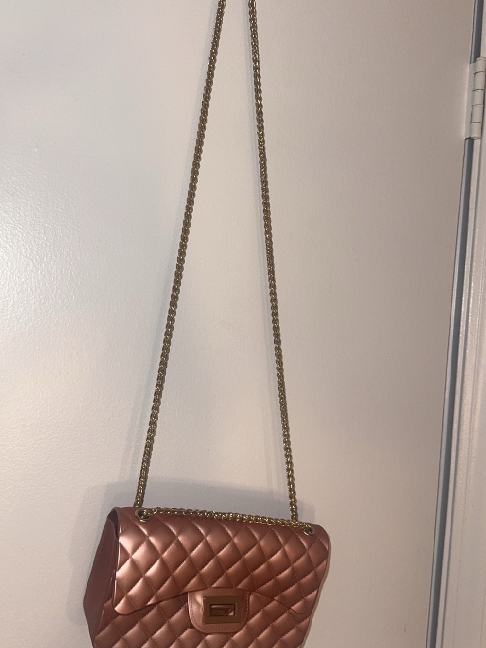 I don’t see a brand name on here so not sure. Got it as a gift!